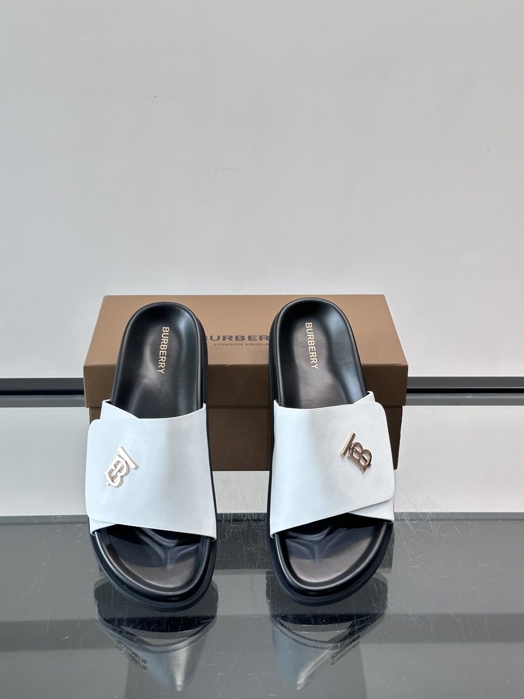Burberry Men’s White Leather Logo Slide Sandals