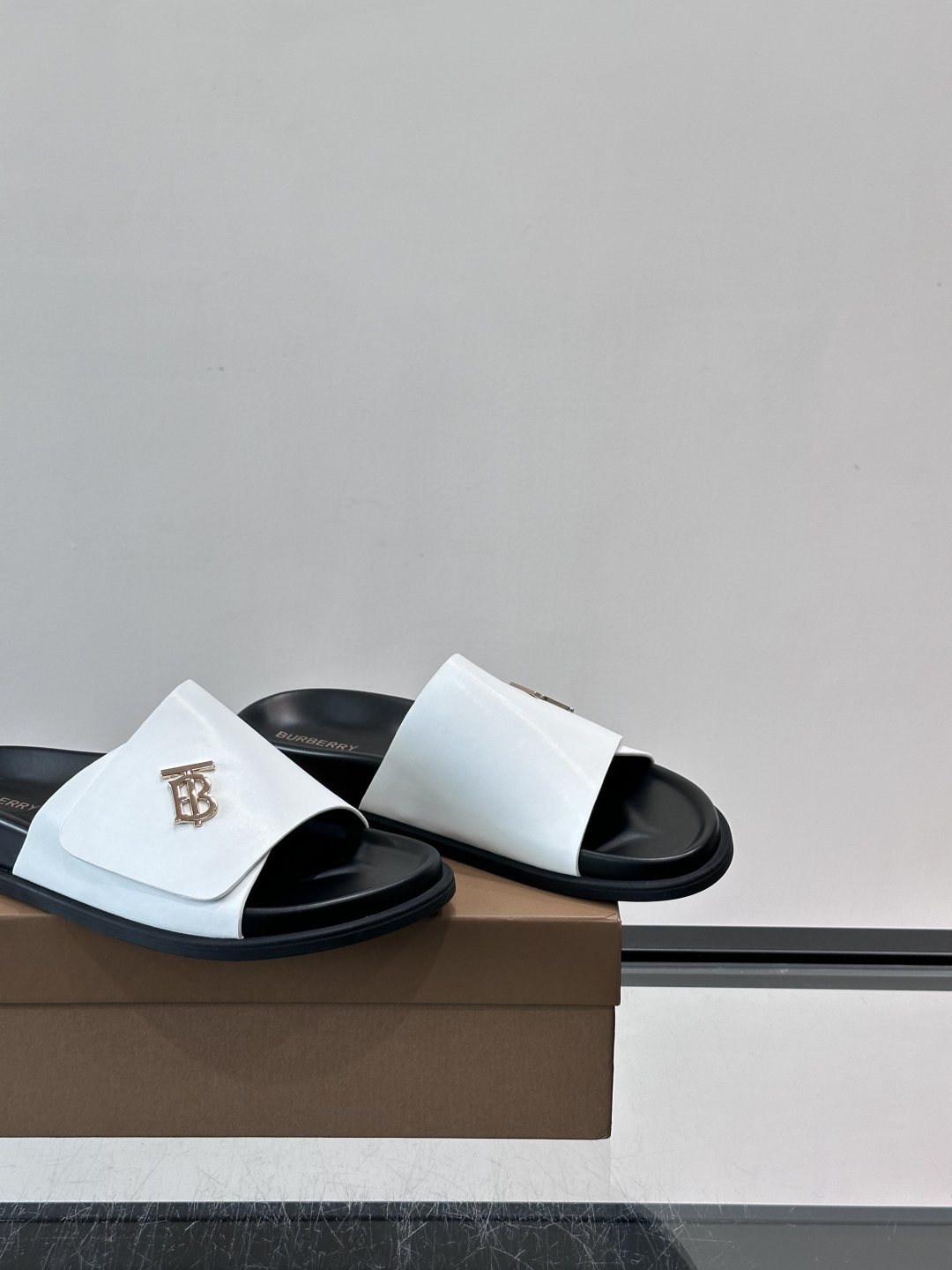 Burberry Men’s White Leather Logo Slide Sandals