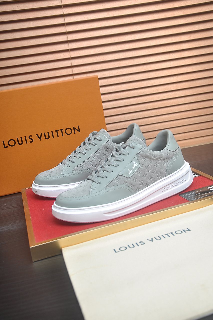 Louis Vuitton Textured Low-Top Sneakers